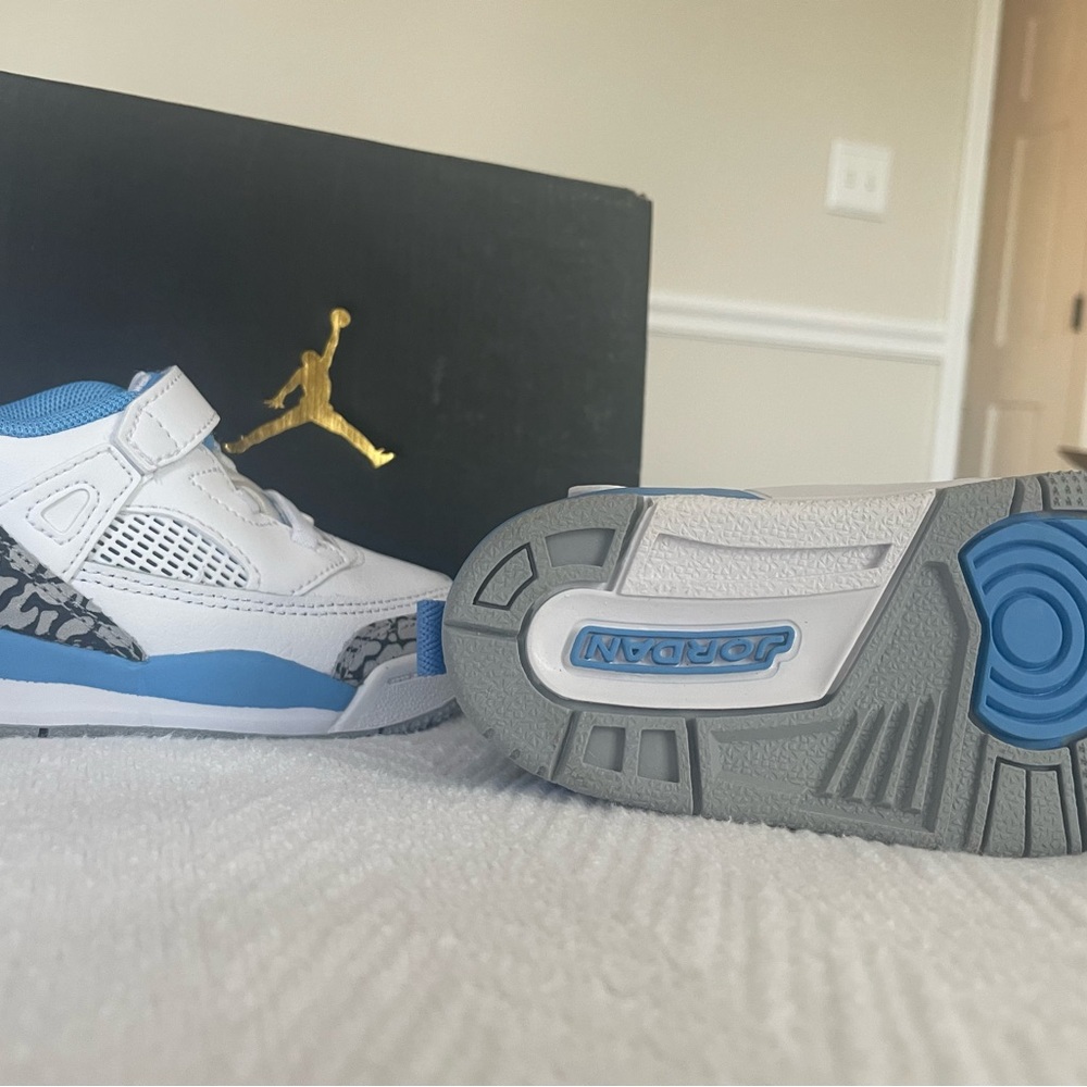 Jordan University Blue and White Sneakers Classic Design